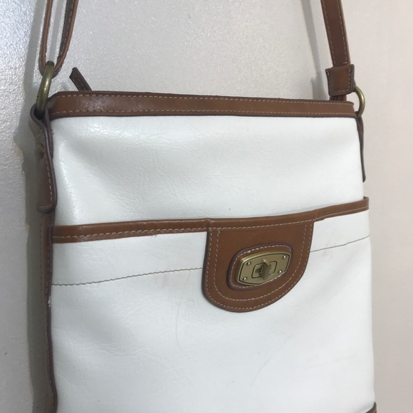 🌸Classic White & Camel Brown Sleek Lock Crossbody - Picture 10 of 13